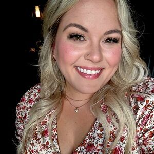 Meet your Posher, Celeste